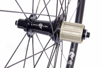 Lark strong rear wheel with 2:1 lacing