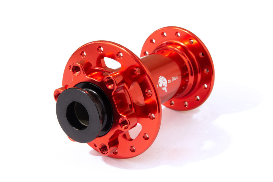 boost hub in chilli red