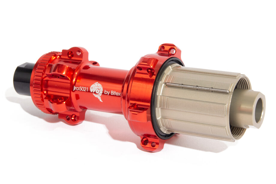 centre-lock straight-pull hubs in red