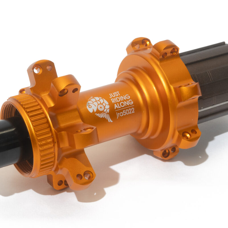 centre-lock straight-pull rear hubs