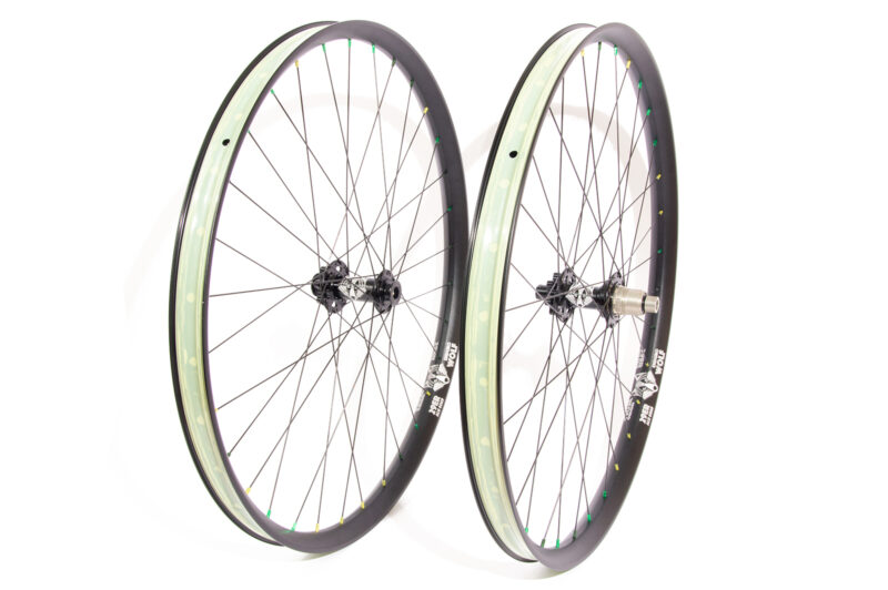 Wolf wheelset with forest green nipple colours