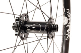 Monitor alu 6-bolt boost front wheel