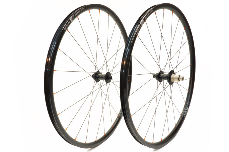 Gecko all wheelset with J-bend hubs