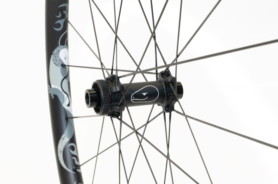 Monitor mk2 carbon wheels