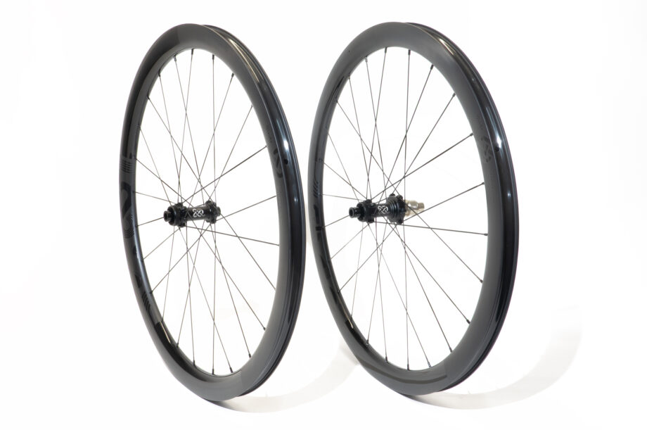 Vindr carbon disk brake wheels