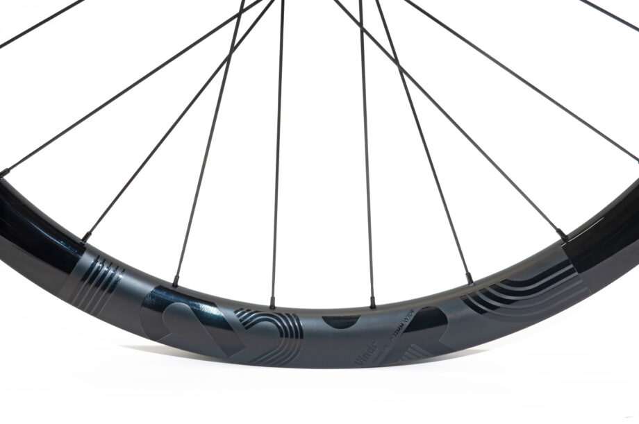Vindr carbon disk brake wheels