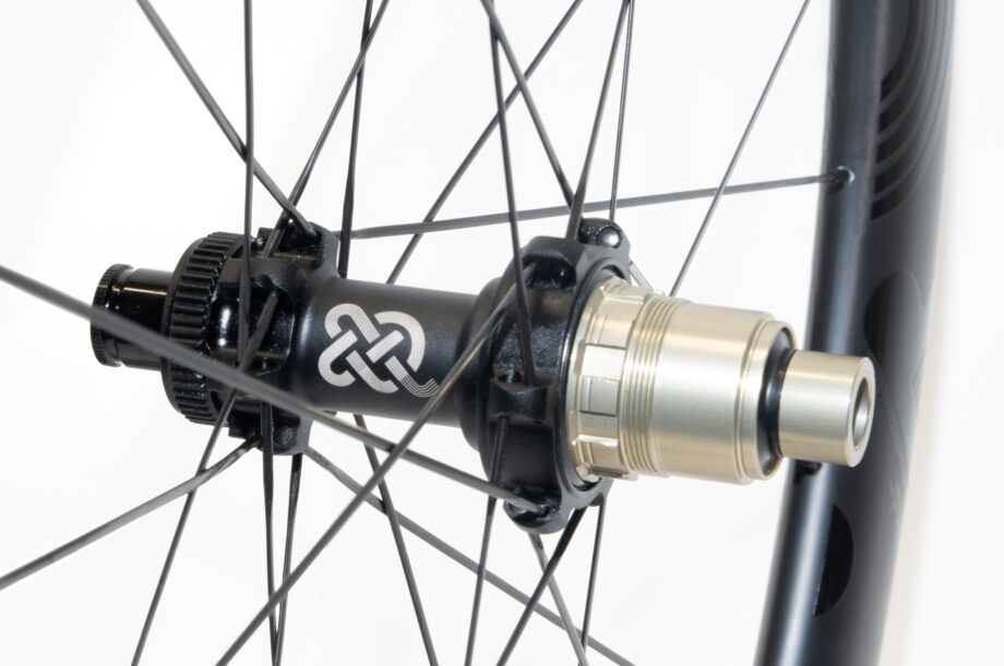 Vindr carbon disk brake wheels
